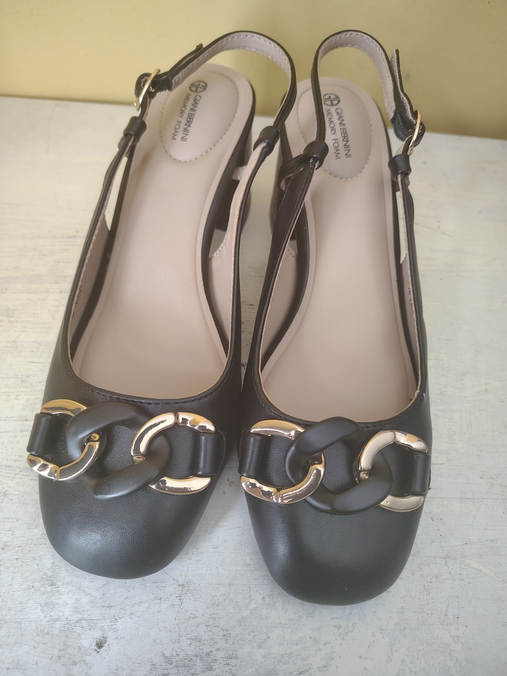 Giani Bernini Black Leather Slingback Flats with Gold Chain Accent